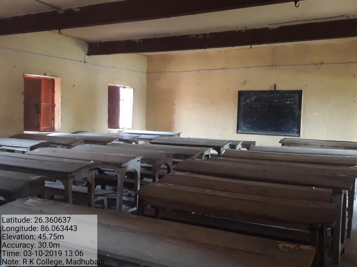 CLASS_ROOM_-16879c.jpg