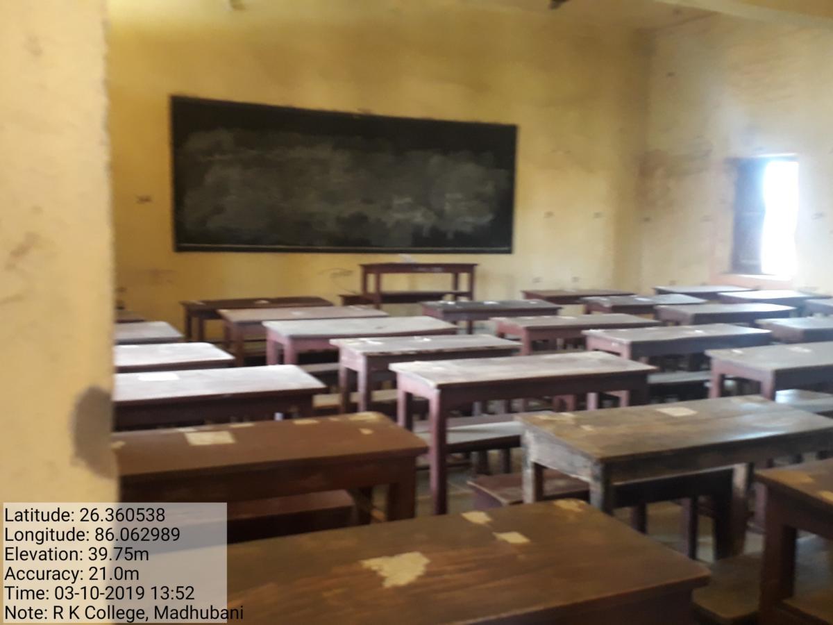 CLASS_ROOM_-34879c.jpg
