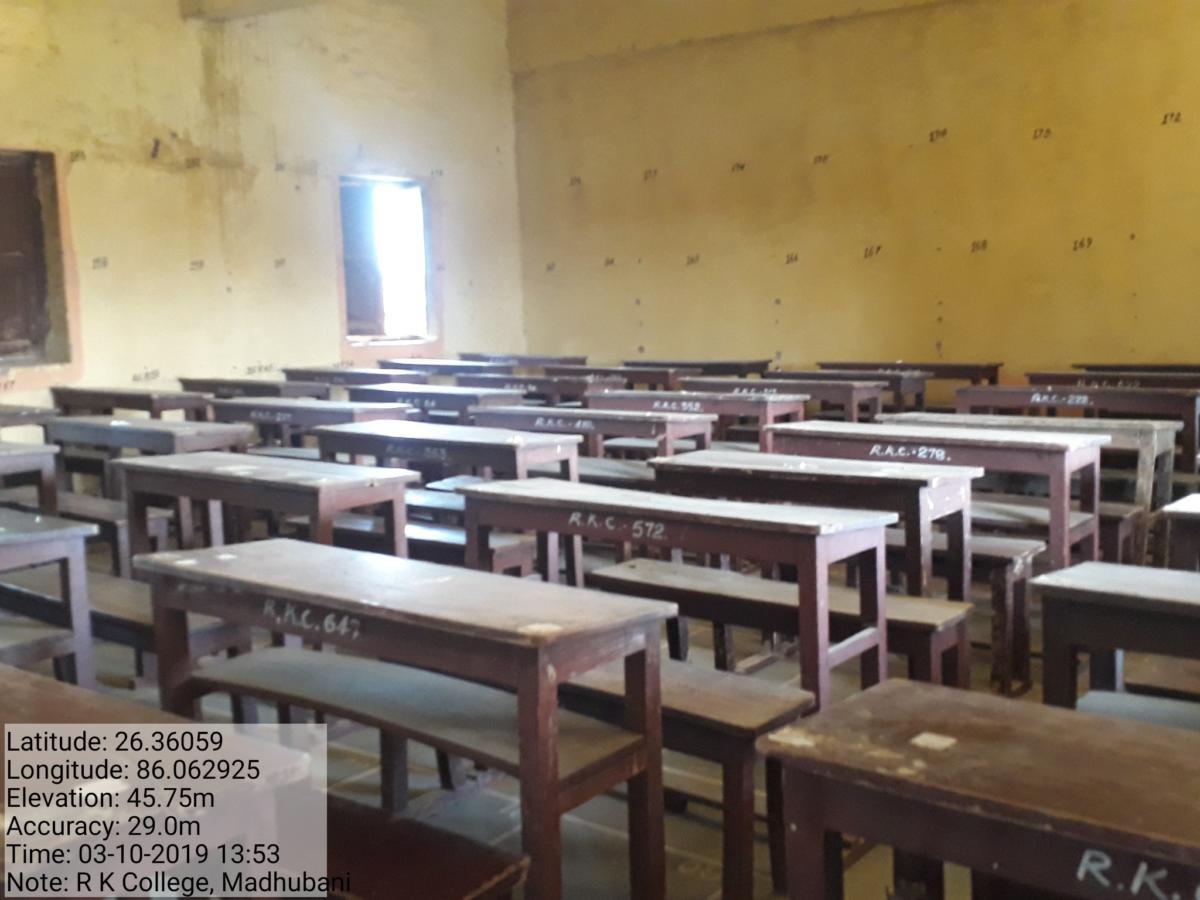 CLASS_ROOM_-35879c.jpg